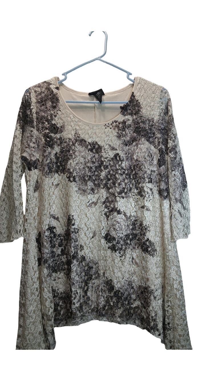 Brittany Black Floral Lace Overlay Tunic Top Sharkbite Hem 3/4 Sleeve M